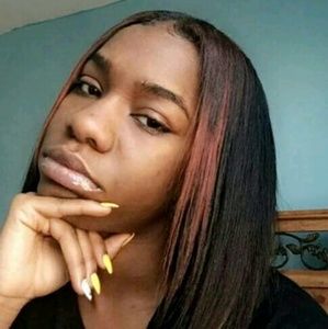 Meet your Posher, Anika